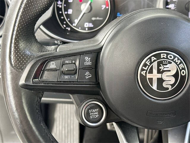 2022 Alfa Romeo Stelvio Veloce