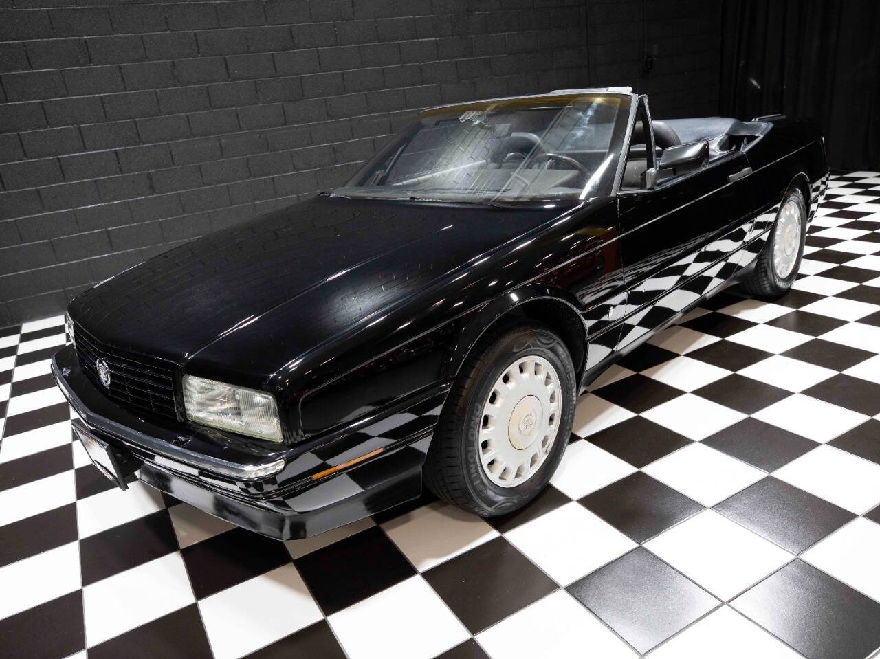 1992 Cadillac Allante 9