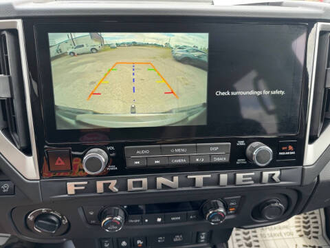 2025 Nissan Frontier SL