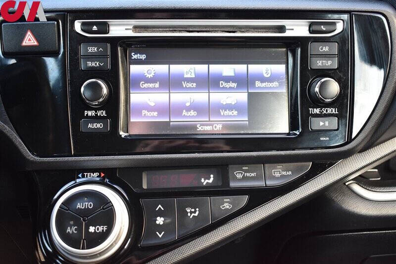 2017 Toyota Prius c One