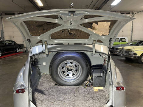 1947 Ford Super Deluxe