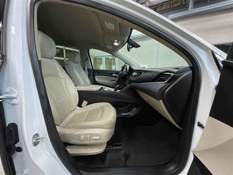 2020 Buick Enclave Essence