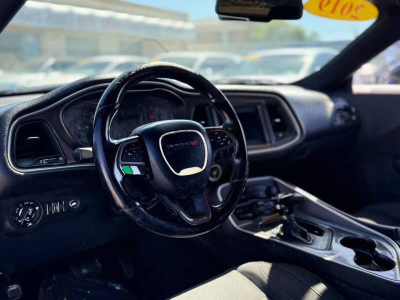 2019 Dodge Challenger SXT