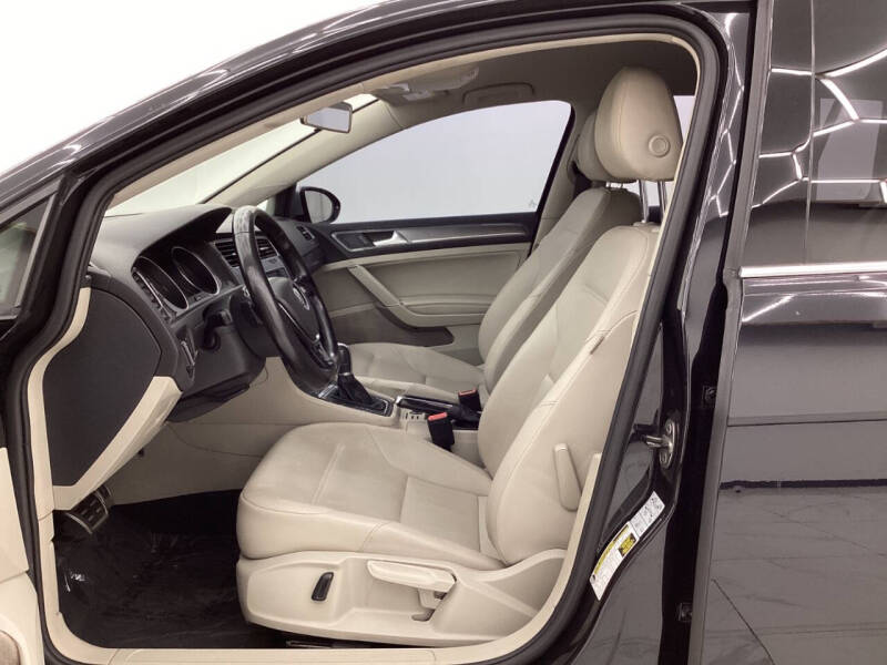 2017 Volkswagen Golf Alltrack