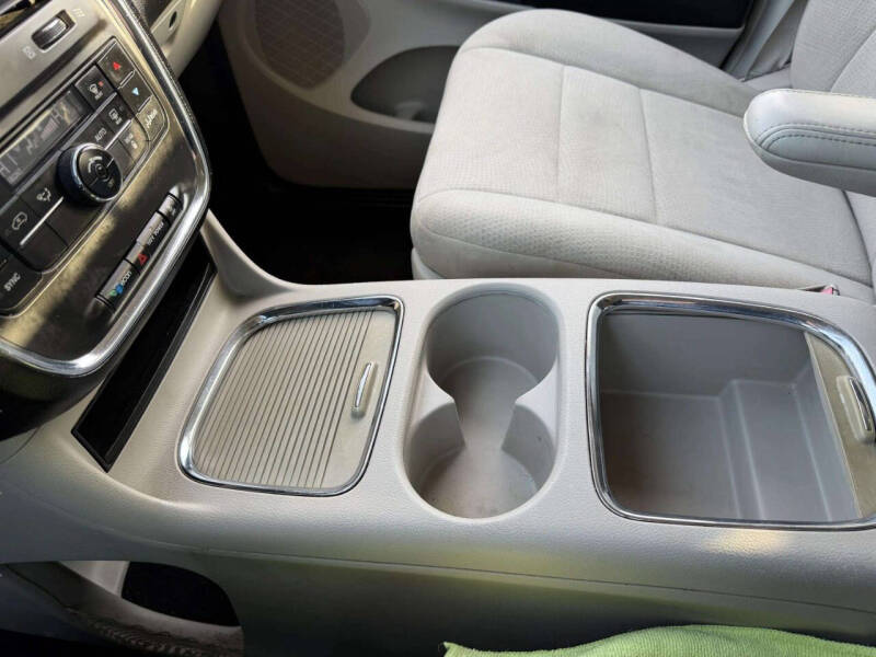 2011 Dodge Grand Caravan Crew