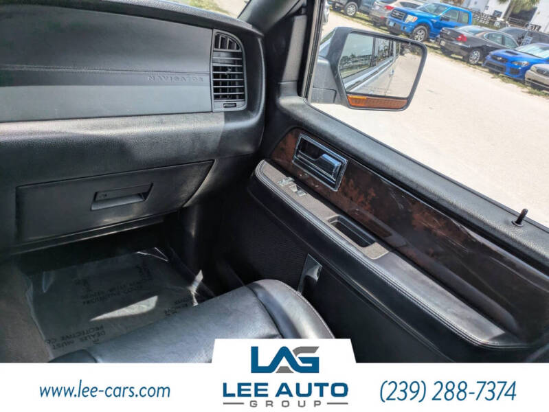 2017 Lincoln Navigator Select