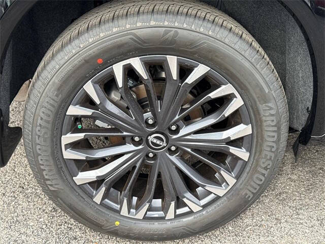 2025 Nissan Rogue Platinum