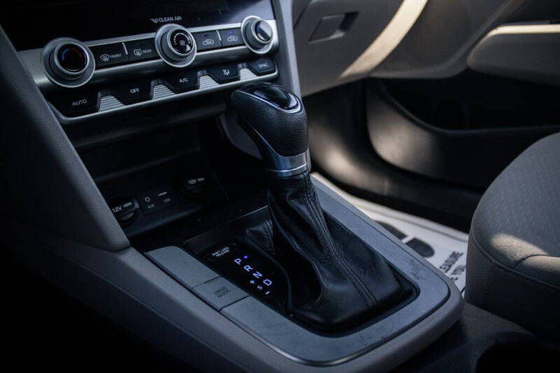 2020 Hyundai Elantra