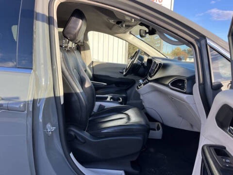 2022 Chrysler Pacifica Touring L