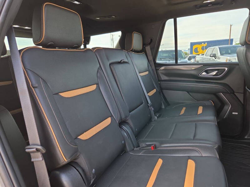 2023 GMC Yukon AT4