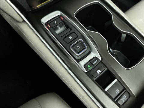 2022 Honda Accord Hybrid Touring