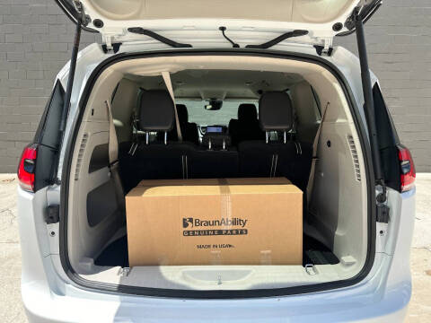 2022 Chrysler Pacifica Touring L