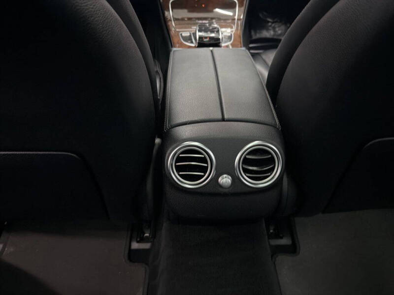 2016 Mercedes-Benz C-Class C 300