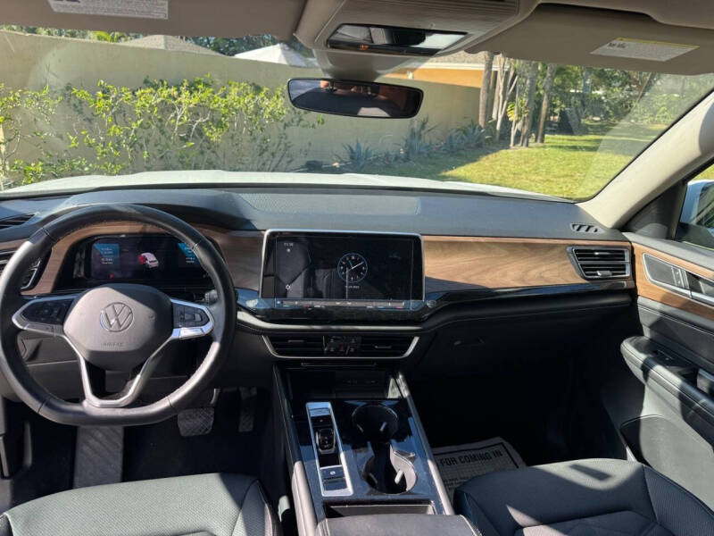 2024 Volkswagen Atlas SE