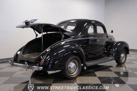 1939 Ford Deluxe