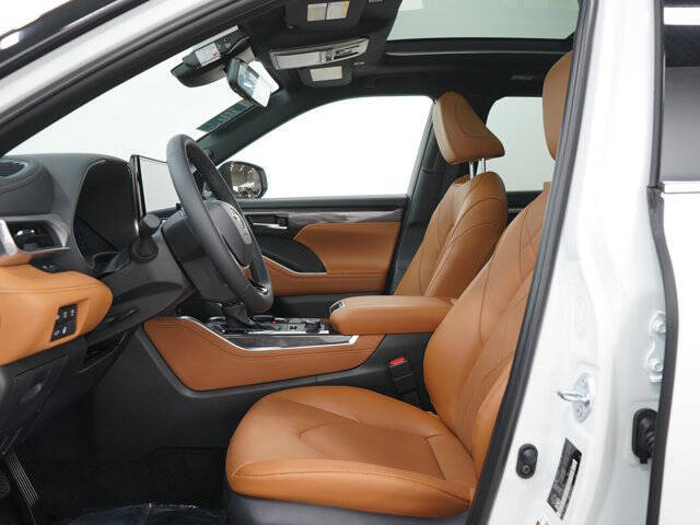 2026 Toyota Highlander Platinum