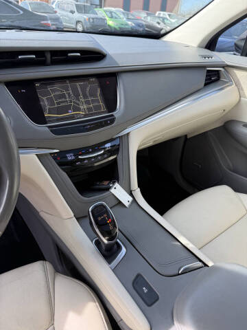 2018 Cadillac XT5 Luxury