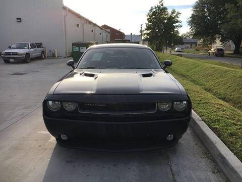 2012 Dodge Challenger SXT Plus