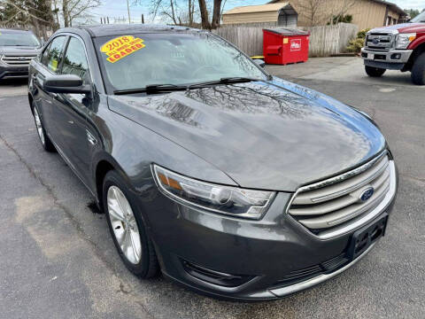 2018 Ford Taurus SEL