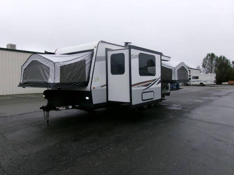 2021 Rockwood Roo 233s