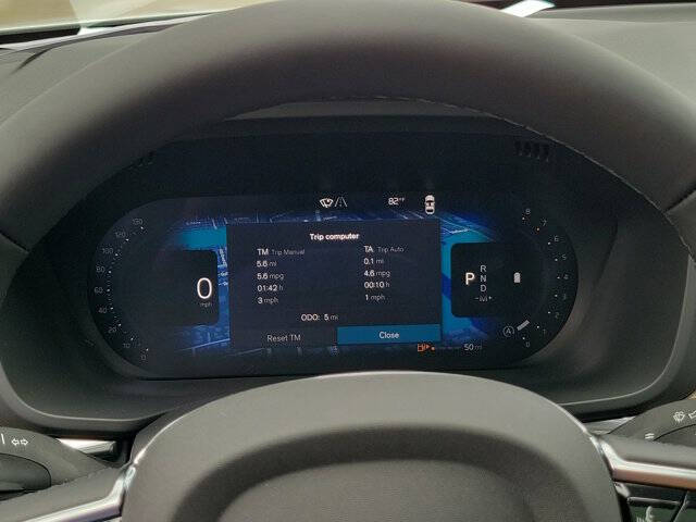 2026 Volvo XC60 B5 Core