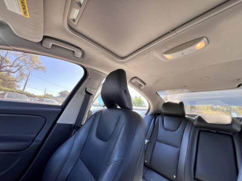 2015 Volvo S60 T5 Drive-E Premier Plus