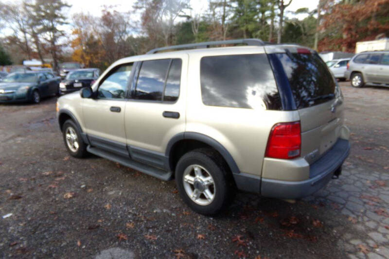 2003 Ford Explorer XLT photo 5