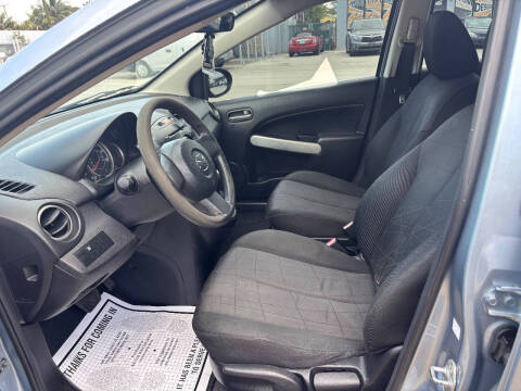 2013 Mazda MAZDA2 Sport