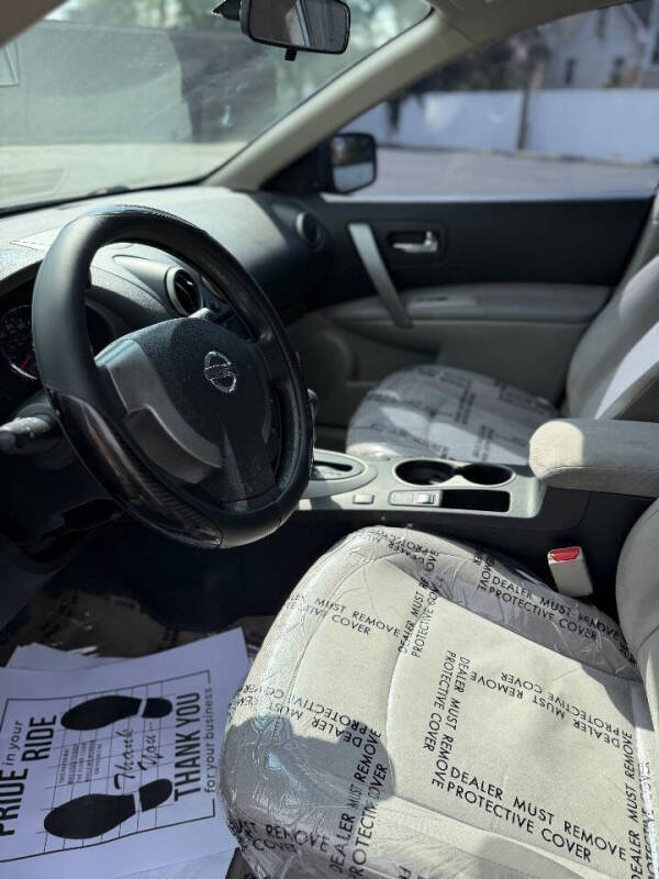 2014 Nissan Rogue Select S