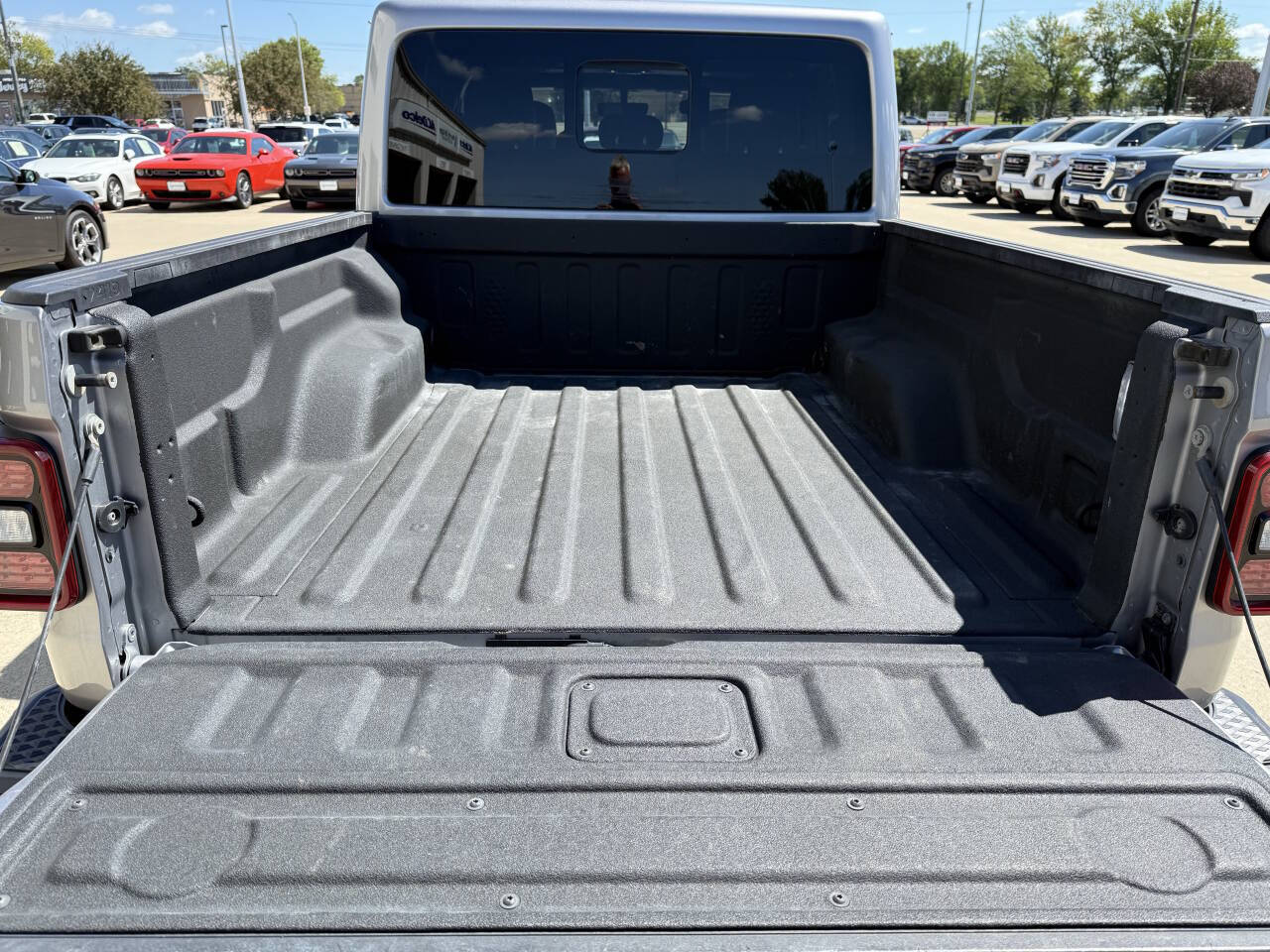 2020 Jeep Gladiator Overland photo 13