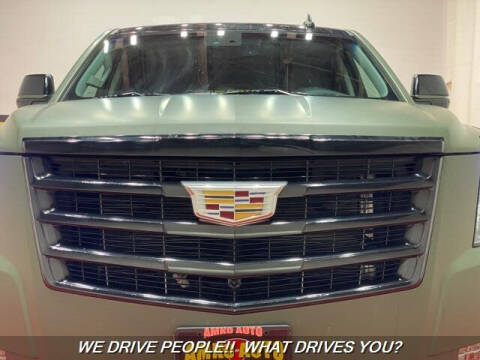 2016 Cadillac Escalade Luxury Collection