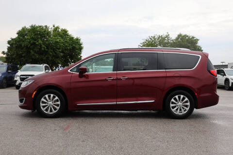 2018 Chrysler Pacifica Touring L