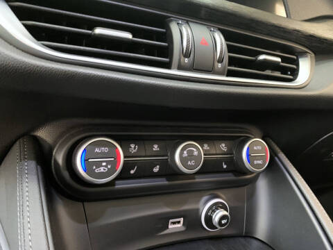 2022 Alfa Romeo Stelvio Sprint