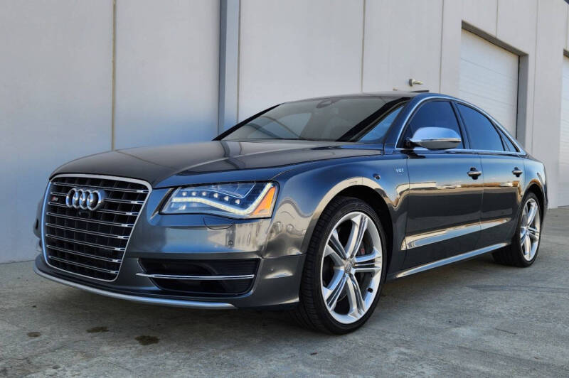 2013 Audi S8 4.0T quattro