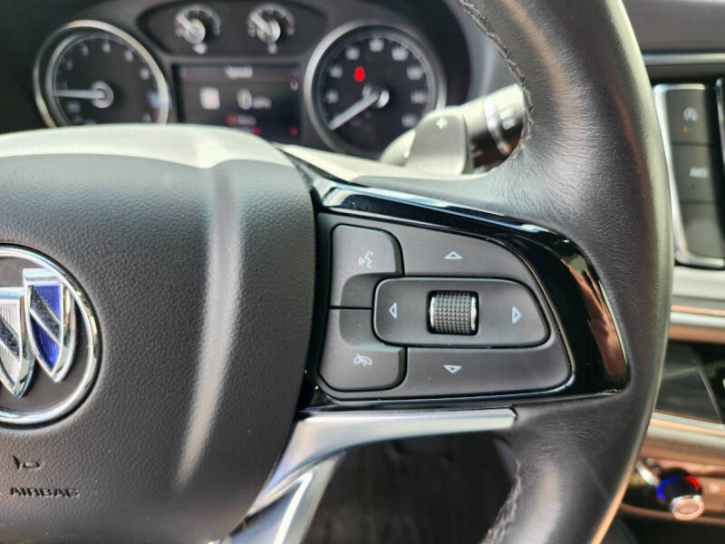 2023 Buick Enclave Essence