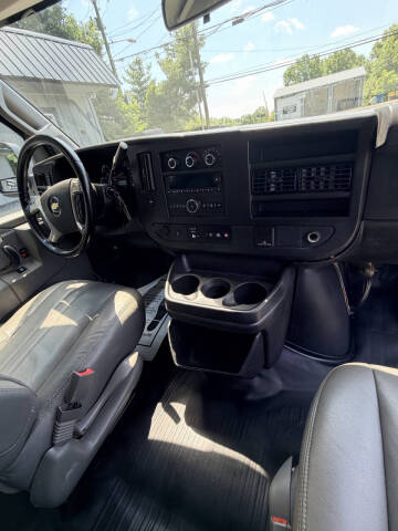 2017 Chevrolet Express 2500