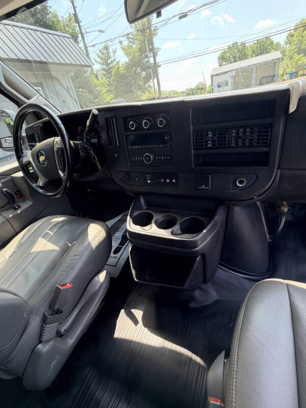 2017 Chevrolet Express 2500