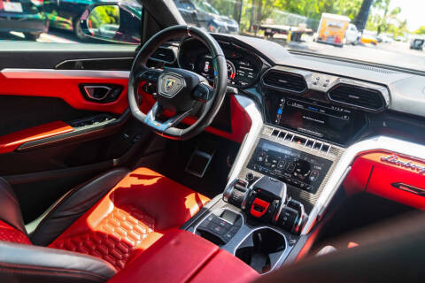 2020 Lamborghini Urus