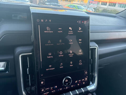 2025 GMC Yukon XL Denali