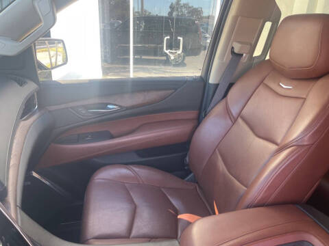 2015 Cadillac Escalade Luxury