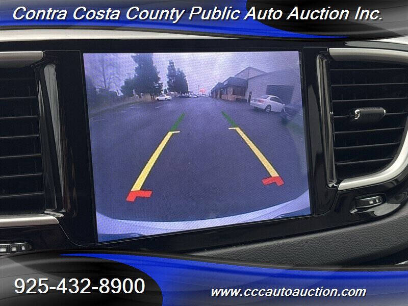 2017 Chrysler Pacifica Hybrid Touring Plus