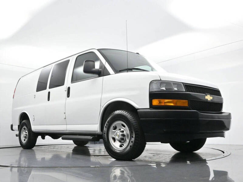 2023 Chevrolet Express 2500