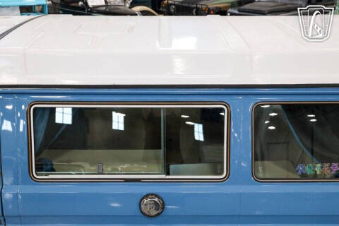 1982 Volkswagen Vanagon Camper
