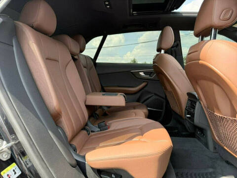 2021 Audi Q8 quattro Premium Plus 55 TFSI
