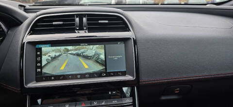 2017 Jaguar XE 35t R-Sport