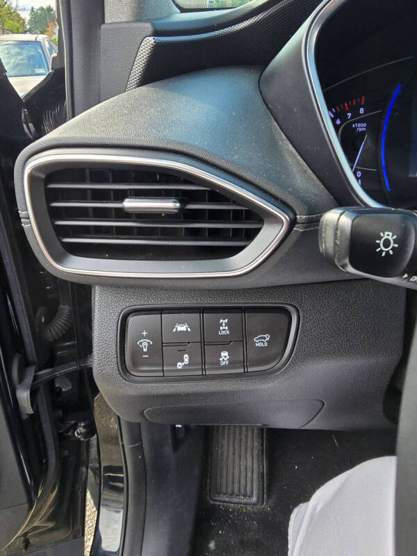 2019 Hyundai Santa Fe Ultimate 2.4L