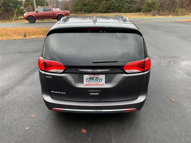 2019 Chrysler Pacifica Touring L