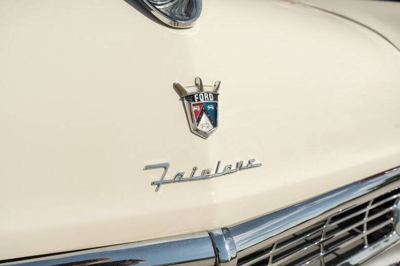 1956 Ford Fairlane