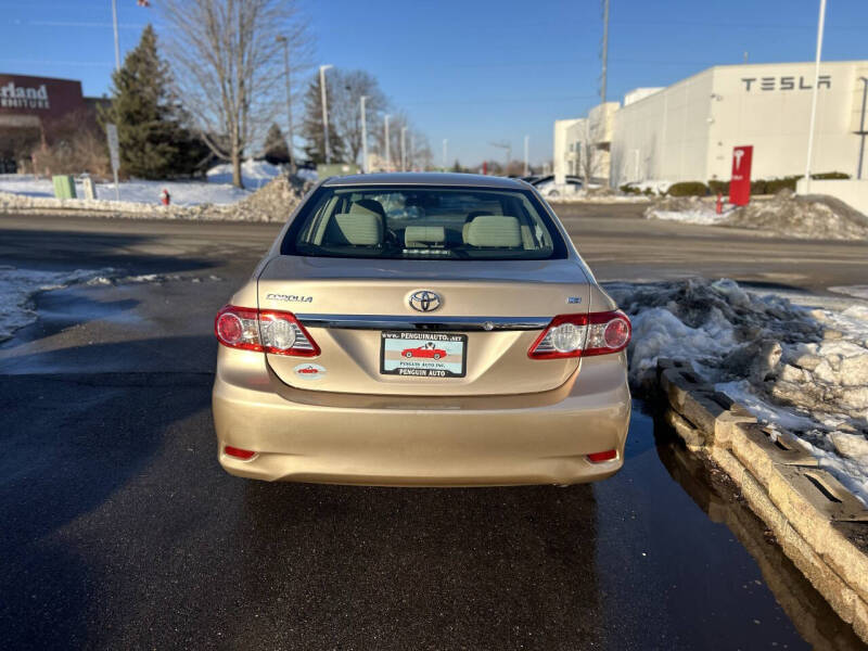 2012 Toyota Corolla LE