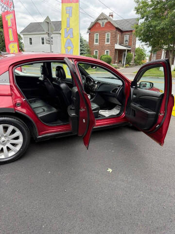 2013 Chrysler 200 Limited